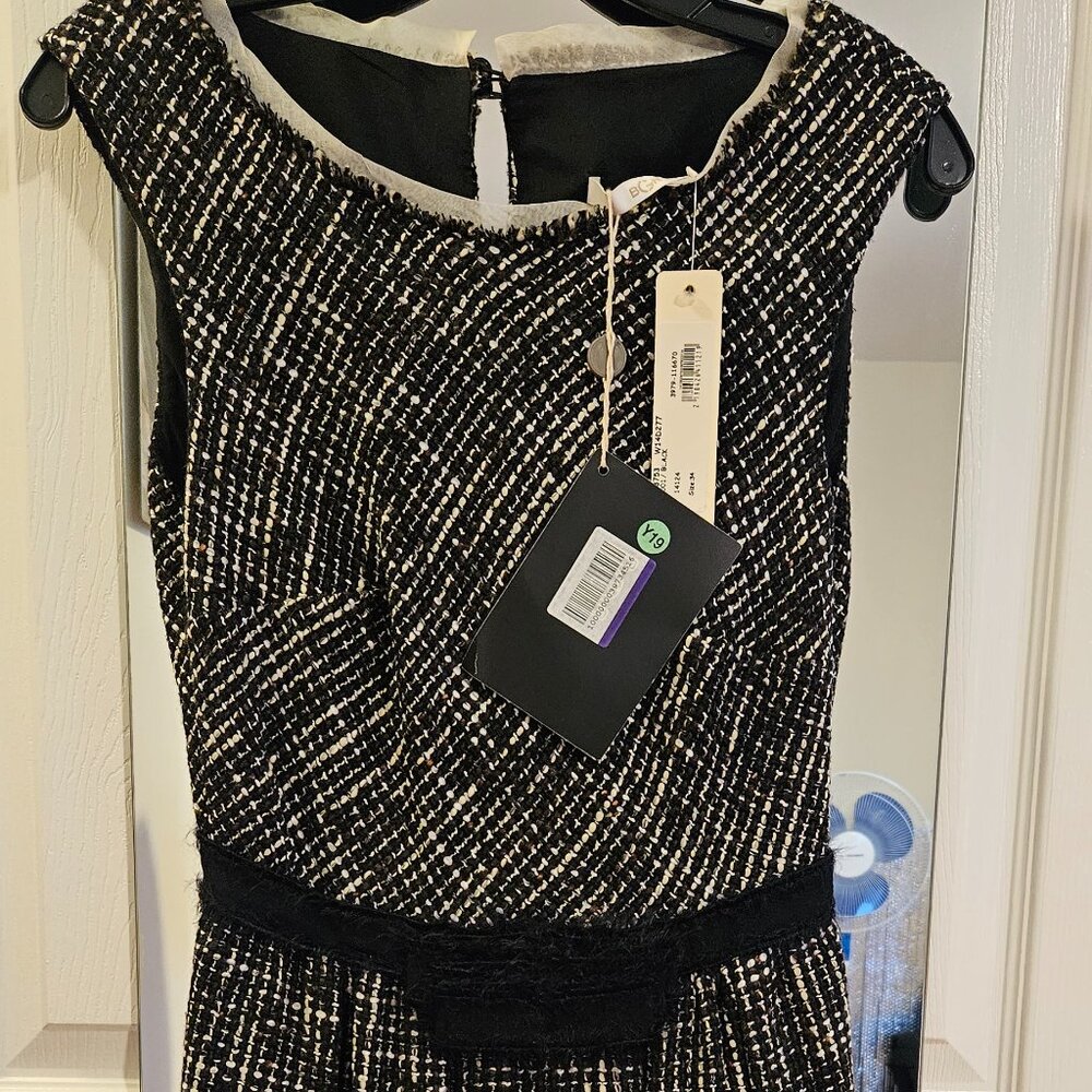 BGN Tweed Knee-length dress